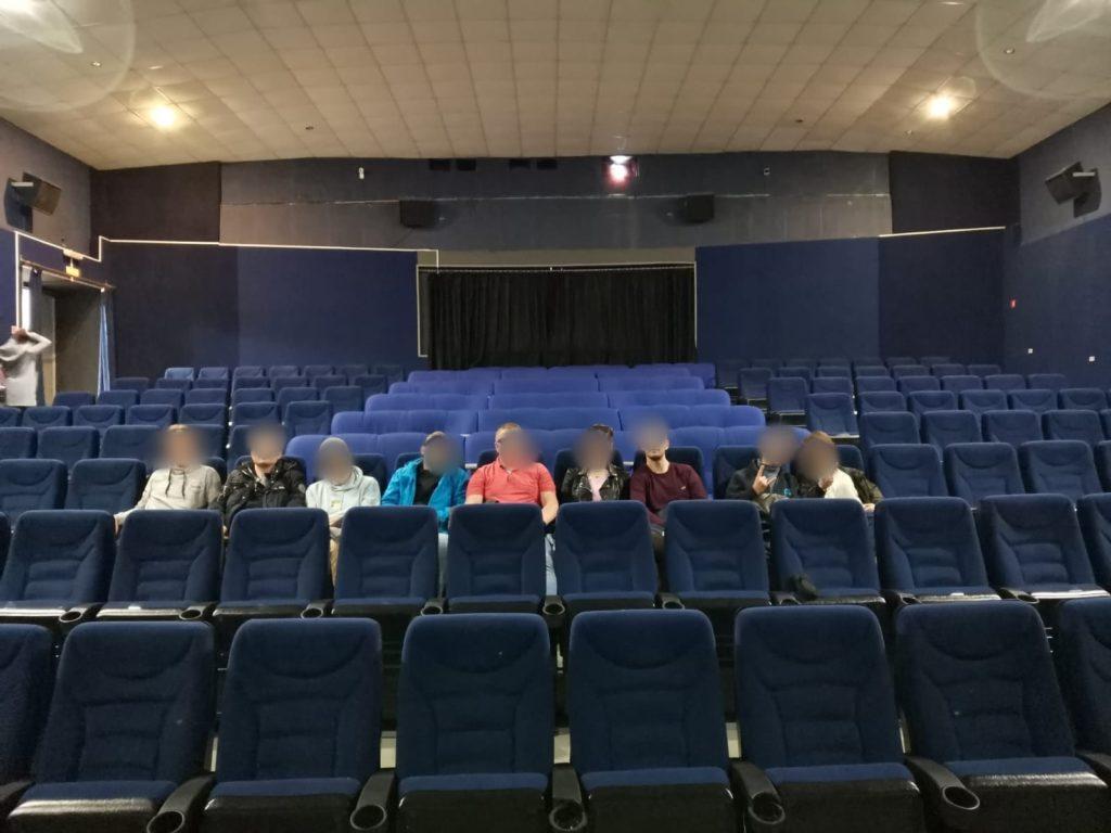 Очередное посещение кинотеатра нашими резидентами